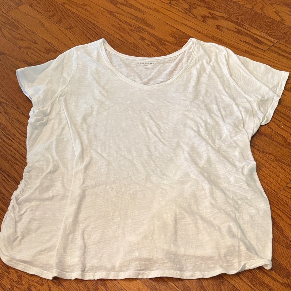 Lane Bryant White Tee Size 26/28 EUC